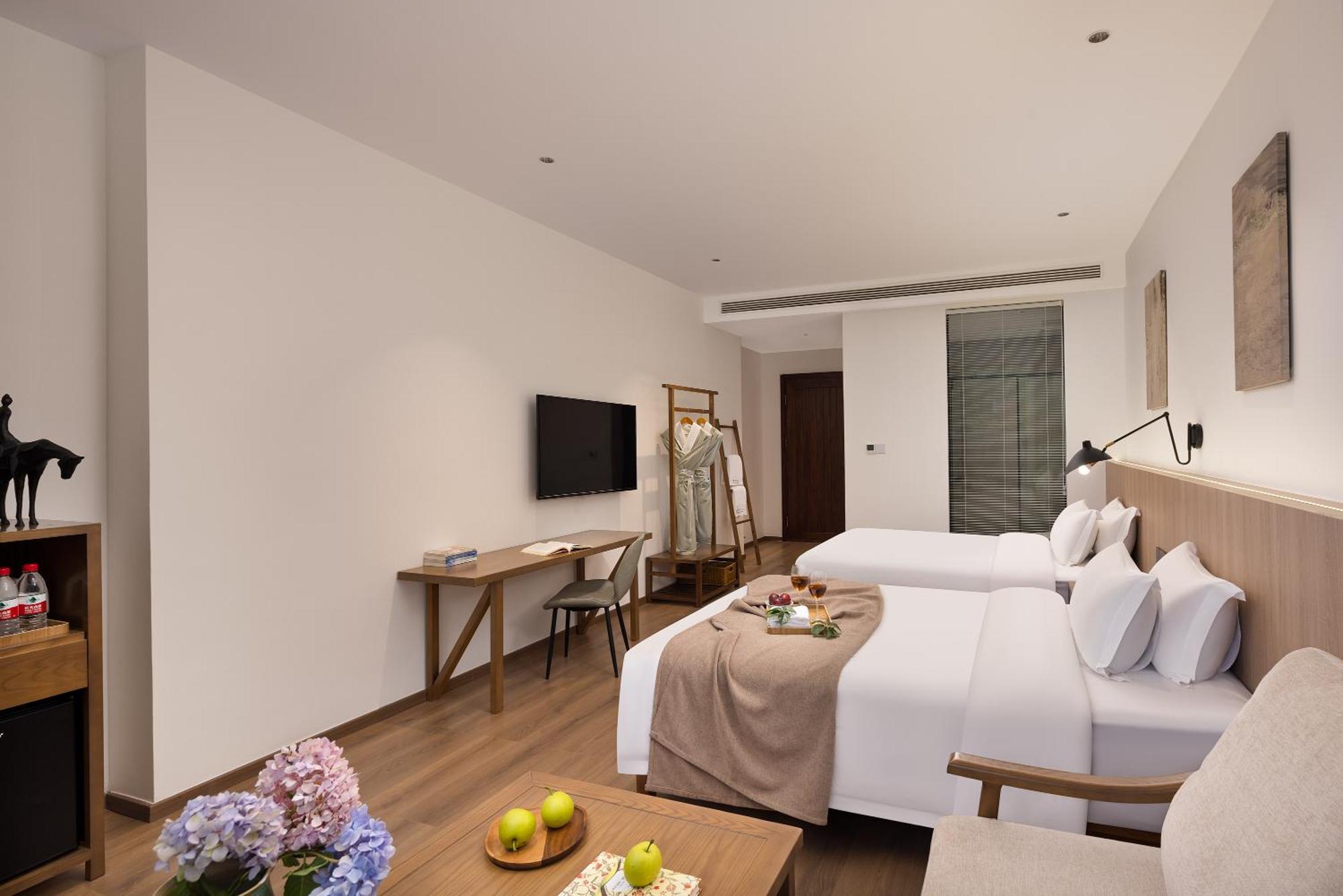 Hilltop House Resort Zhangjiajie Exterior photo